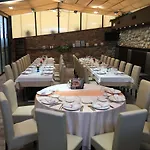 Hotel Calzada 2*