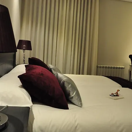 Hotel Calzada 2*