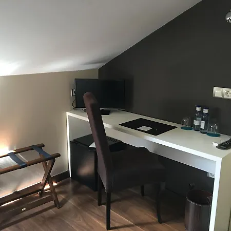 Calzada Hotel Arcos (Ourense)