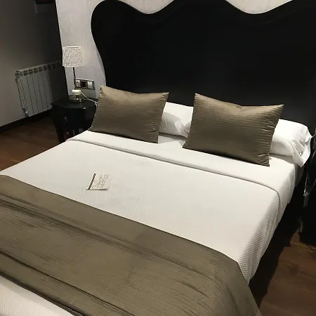 Hotel Calzada Arcos (Ourense)