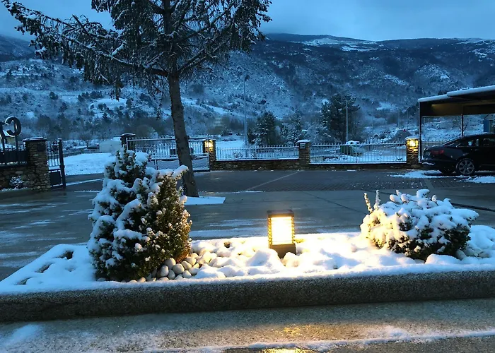 Отель Calzada 2*